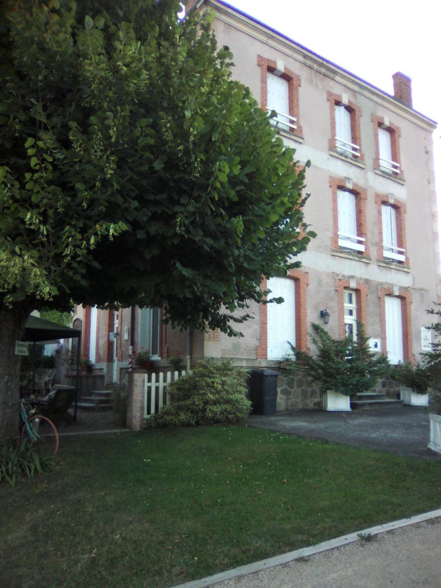 Bed and Breakfast La Ganse Blanche Usson-en-Forez Экстерьер фото