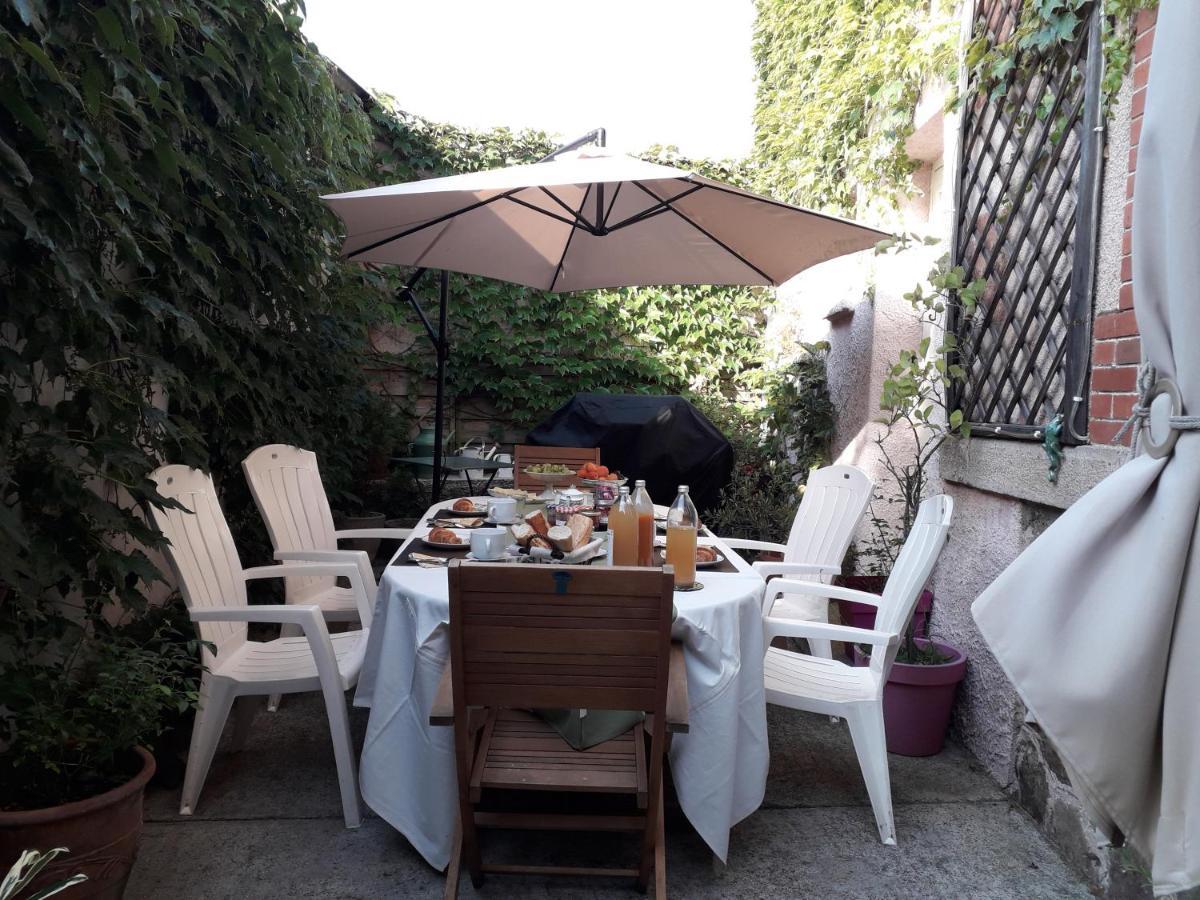 Bed and Breakfast La Ganse Blanche Usson-en-Forez Экстерьер фото